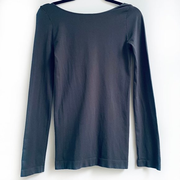 Long Sleeve Stretch Scoop Neck - Picture 5 of 6